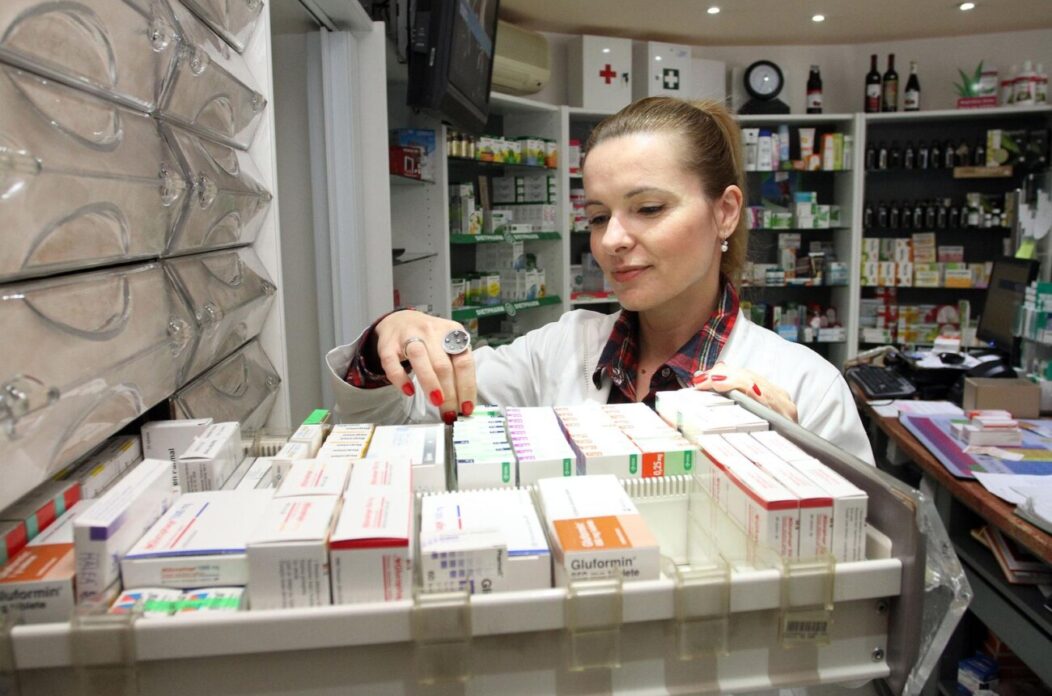 Čakovec: Farmaceuti u Ljekarni Počuča Čakovec: Farmaceuti u Ljekarni Počuča
