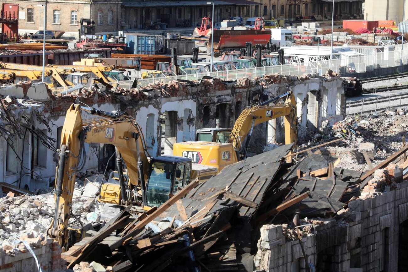 Rijeka: Rušenje željezničkih skladišta 3b Rijeka: Rušenje željezničkih skladišta 3b