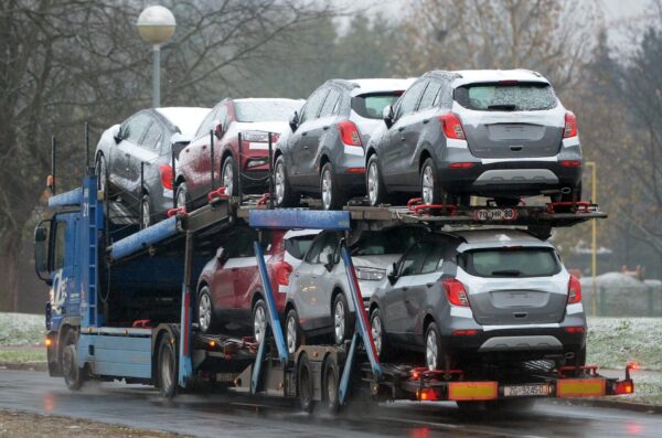 Čakovec: Prijevoz novih automobila