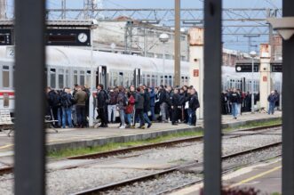 Rijeka: Polazak Bijelog vlaka s Armadom na derbi u Zagreb Rijeka: Polazak Bijelog vlaka s Armadom na derbi u Zagreb