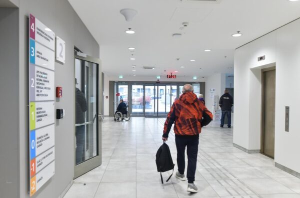 Zagreb: Hodnici u KB Sveti Duh