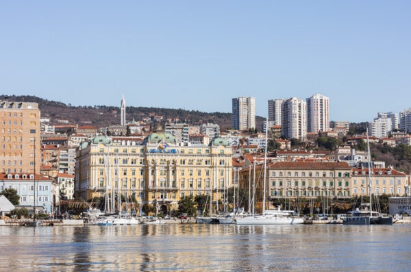 Rijeka panorama ilustrativna -62