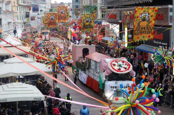 riječki karneval povorka 2024 1