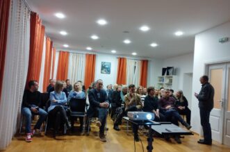 CAMPARI PGZ KNJIGA CRES (4)