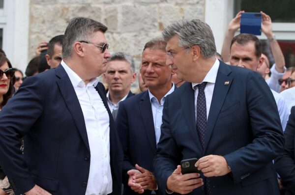 Zoran Milanović i Andrej Plenković srdačno se rukovali na 208. SInjskoj alci
