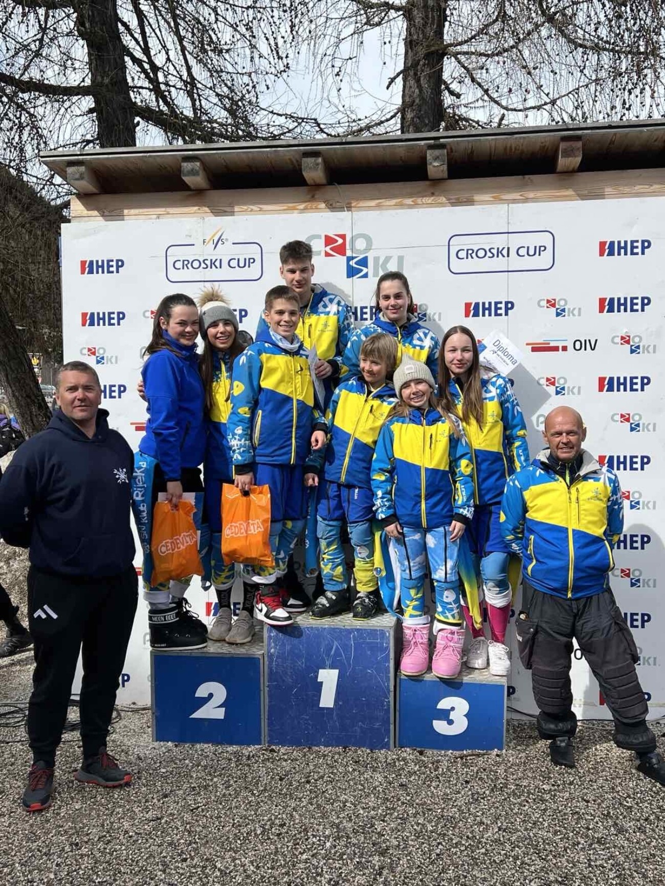 finalisti s trenerima