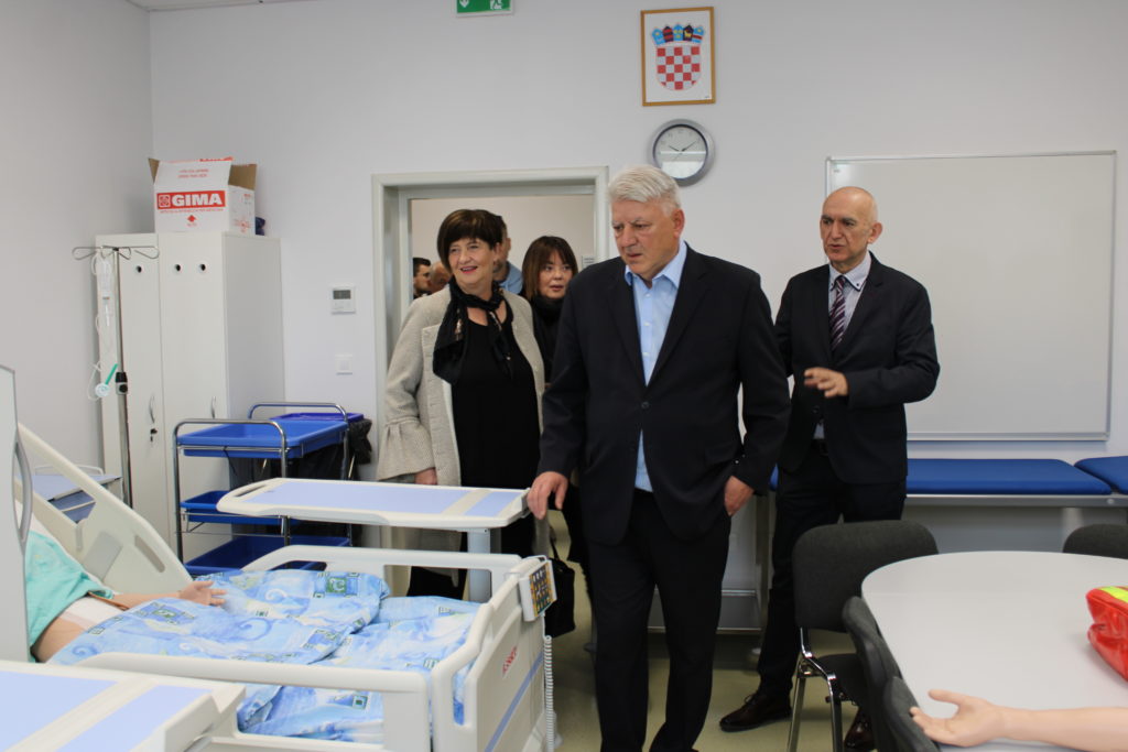 medicinska skola rijeka obilazak (24) medicinska skola rijeka obilazak (24)