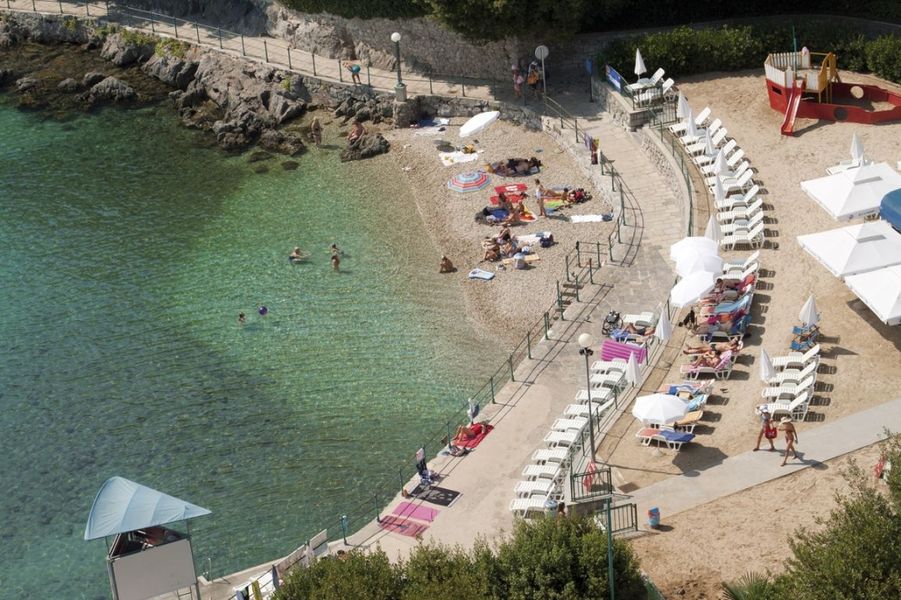 opatija tomaševac plaža (1) opatija tomaševac plaža (1)