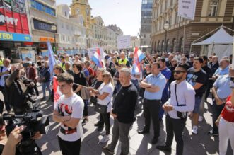 Rijeka prosvijed
