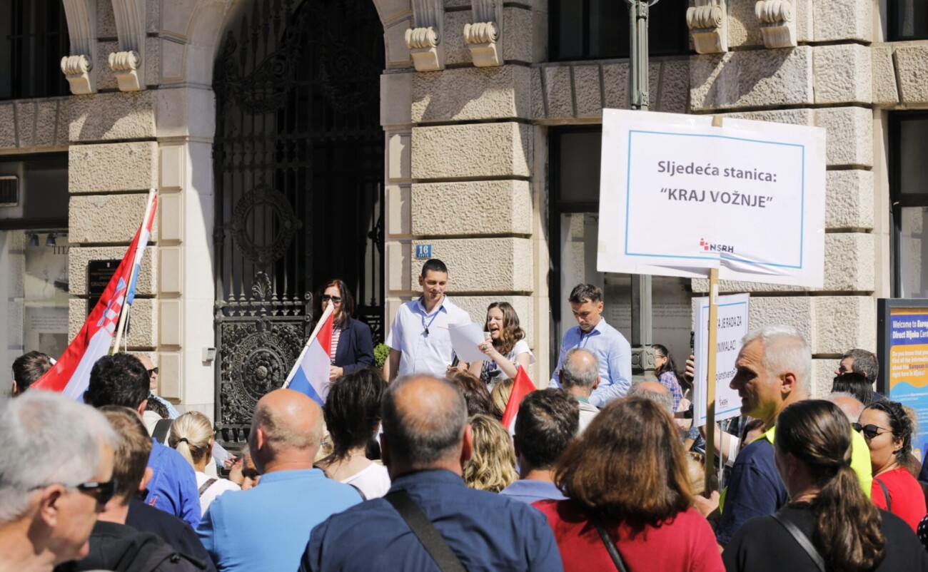 Rijeka prosvijed