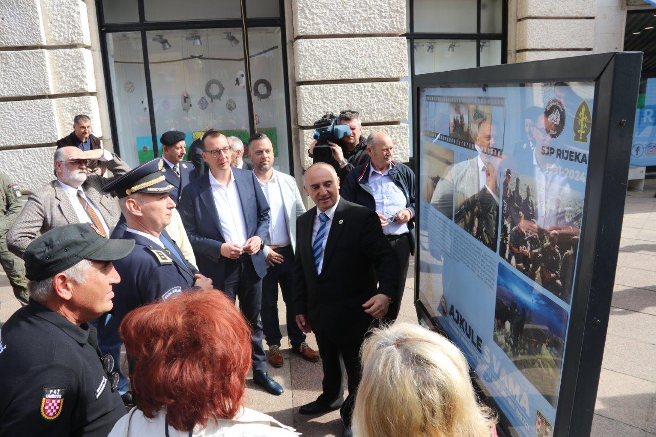 Obilježavanje-33.-obljetnice-osnivanja-Specijalne-jedinice-policije-Rijeka-„Ajkula“-i-20.-god-11