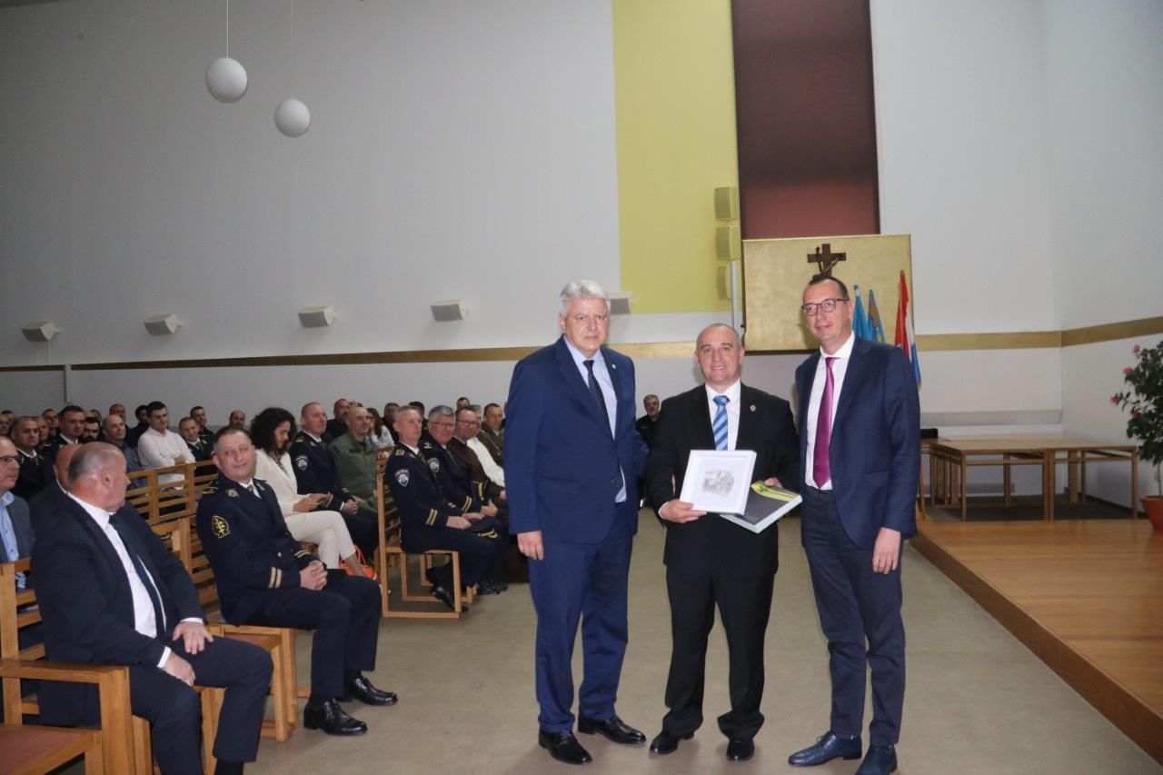 Obilježavanje-33.-obljetnice-osnivanja-Specijalne-jedinice-policije-Rijeka-„Ajkula“-i-20.-god-35