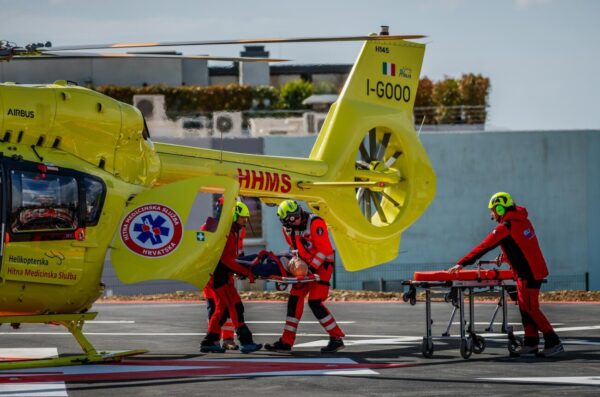 Split: Pokazna vježba i formiranje Hitne helikopterske službe na Firulama
