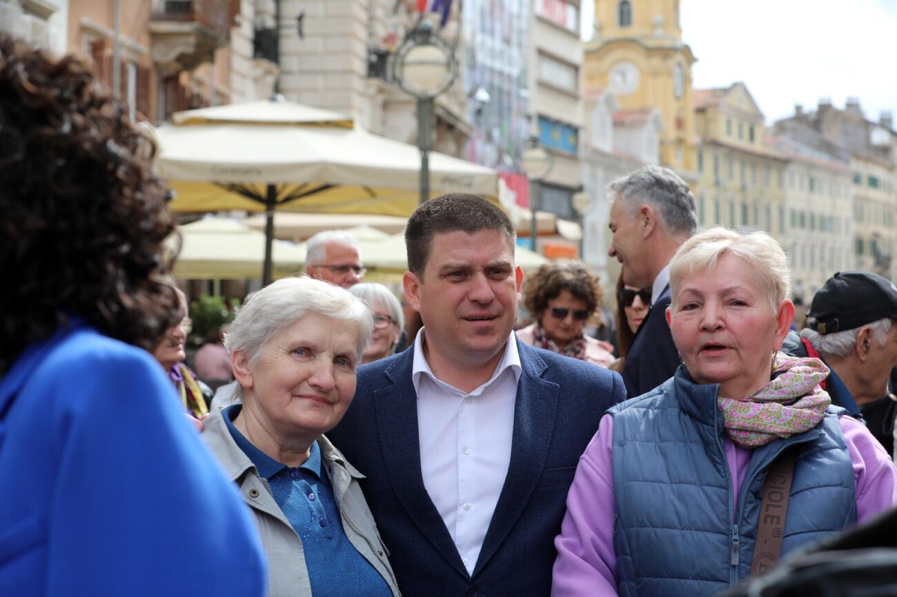Rijeka: Predstavljanje kandidata HDZ-a i koalicijskih partnera za VIII. izbornu jedinicu Rijeka: Predstavljanje kandidata HDZ-a i koalicijskih partnera za VIII. izbornu jedinicu