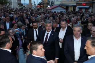 Rijeka: Premijer Plenković na predizbornom skupu HDZ-a i koalicijskih partnera Rijeka: Premijer Plenković na predizbornom skupu HDZ-a i koalicijskih partnera