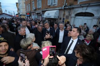 Rijeka: Premijer Plenković na predizbornom skupu HDZ-a i koalicijskih partnera Rijeka: Premijer Plenković na predizbornom skupu HDZ-a i koalicijskih partnera