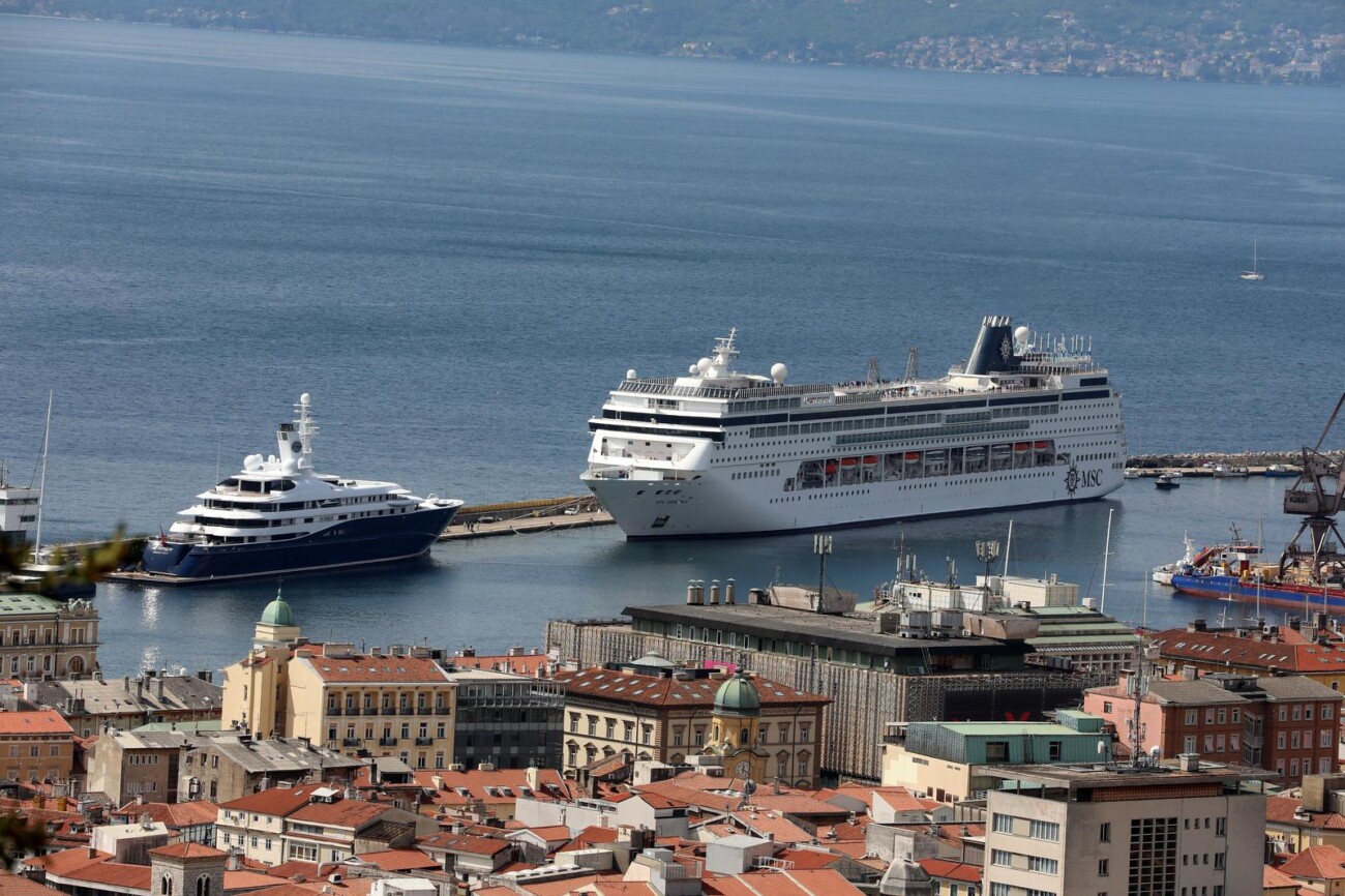 Rijeka: Kruzer MSC Armonia uplovio u rije??ku luku Rijeka: Kruzer MSC Armonia uplovio u rije??ku luku