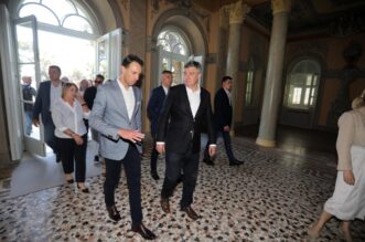 Opatija: Predsjednik Zoran Milanovi? u posjetu Opatiji Opatija: Predsjednik Zoran Milanovi? u posjetu Opatiji