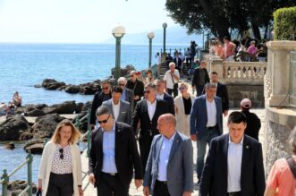Opatija: Predsjednik Zoran Milanović u posjetu Opatiji Opatija: Predsjednik Zoran Milanović u posjetu Opatiji