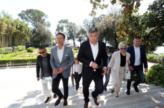 Opatija: Predsjednik Zoran Milanovi? u posjetu Opatiji Opatija: Predsjednik Zoran Milanovi? u posjetu Opatiji