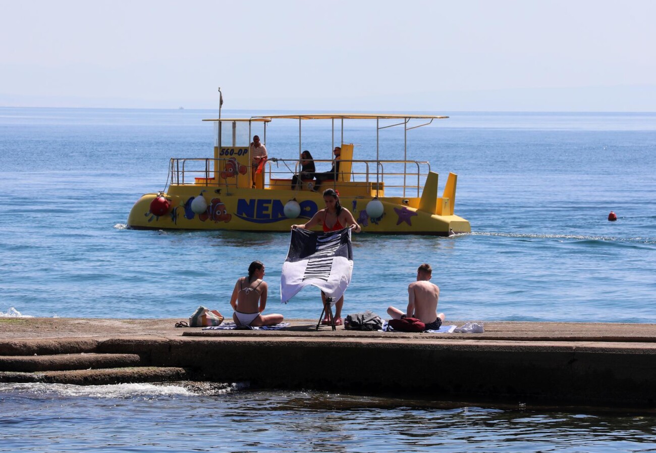 Opatija: Kupa?i i turisti na plai Slatina
