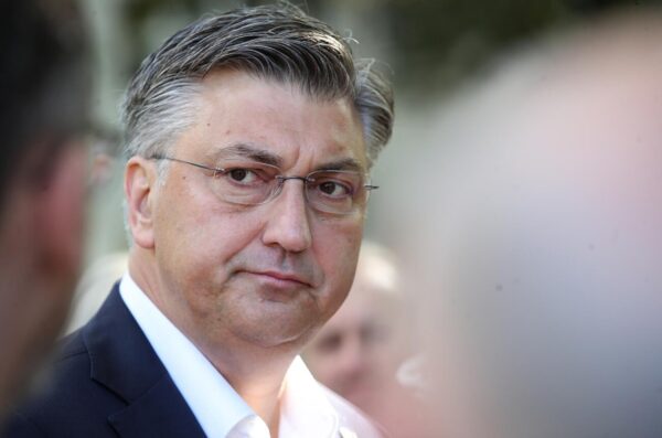 Zagreb: Andrej Plenković obratio se medijima nakon glasovanja na biralištu