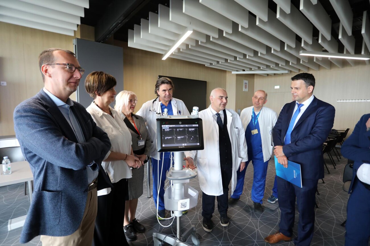 Rijeka: Primopredaja Color Dopplera Klinici za pedijatriju Rijeka: Primopredaja Color Dopplera Klinici za pedijatriju