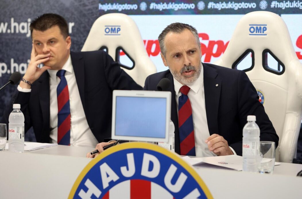 Split: Mislav Karoglan predstavljen je kao novi trener Hajduka Split: Mislav Karoglan predstavljen je kao novi trener Hajduka