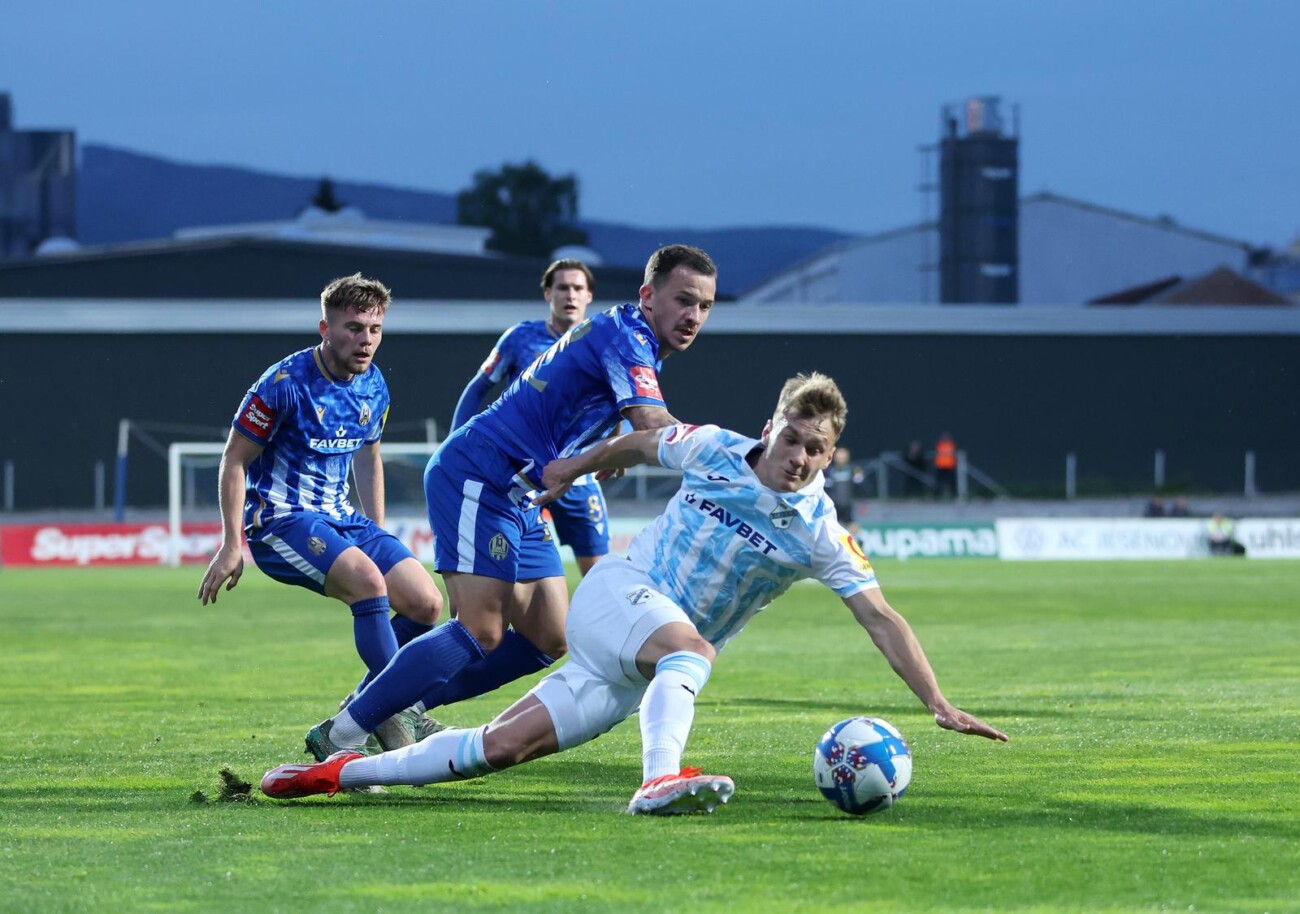 NK Lokomotiva i HNK Rijeka sastali se u 32. kolu SuperSport HNL-a NK Lokomotiva i HNK Rijeka sastali se u 32. kolu SuperSport HNL-a