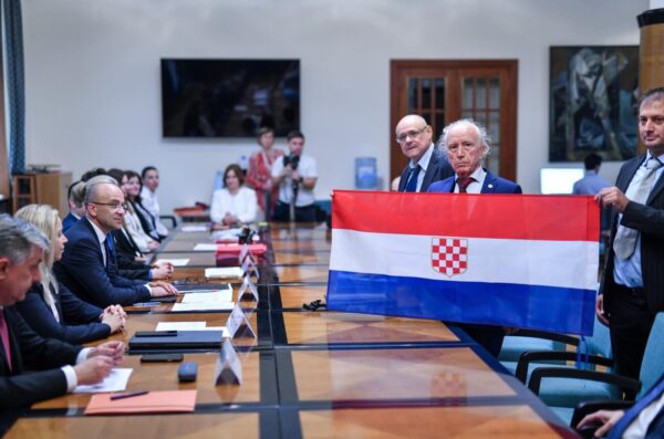 Zagreb: Autohtona – Hrvatska stranka prava predala listu za parlamentarne izbore