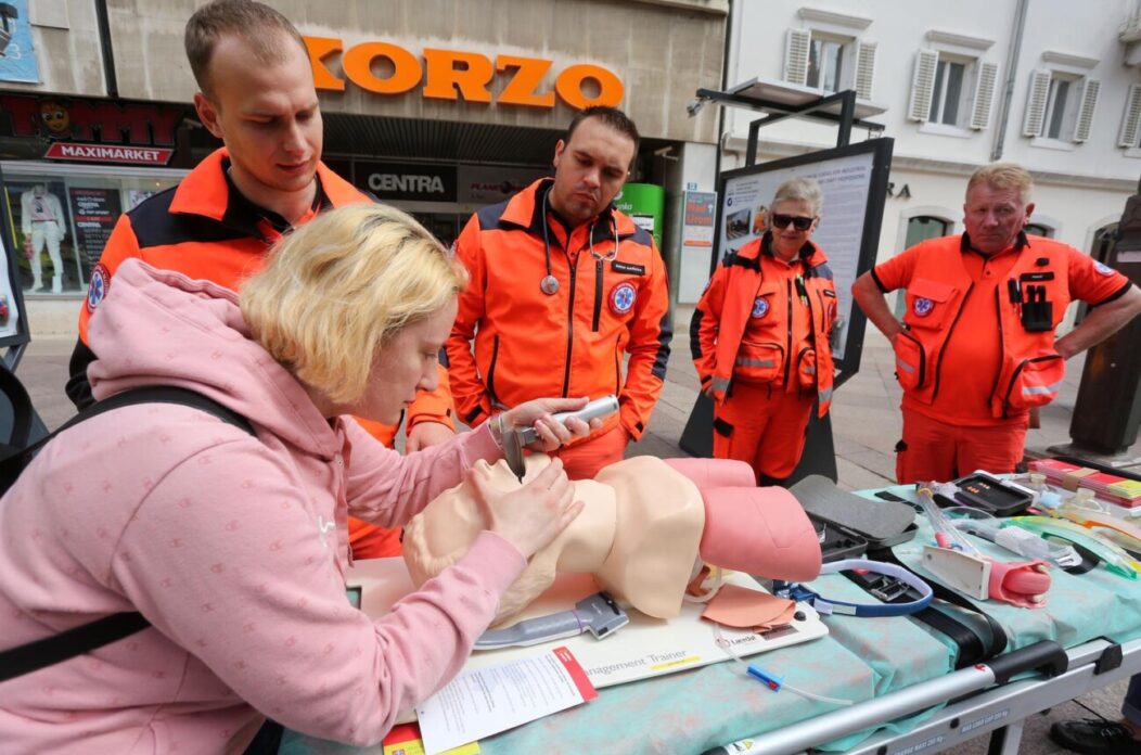 Rijeka: Na Korzu obiljeen Nacionalni dan Hitne medicinske slube Rijeka: Na Korzu obiljeen Nacionalni dan Hitne medicinske slube