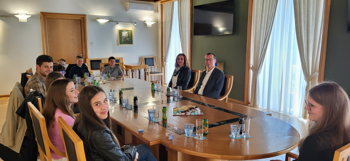 Susret-s-učenicima-OŠ-Vežica-1 Susret-s-učenicima-OŠ-Vežica-1