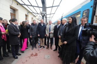Trst-i-Rijeka-povezani-vlakom-preko-Slovenije-25 Trst-i-Rijeka-povezani-vlakom-preko-Slovenije-25