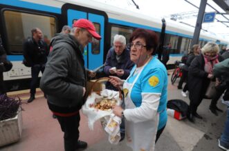 Trst-i-Rijeka-povezani-vlakom-preko-Slovenije-52 Trst-i-Rijeka-povezani-vlakom-preko-Slovenije-52