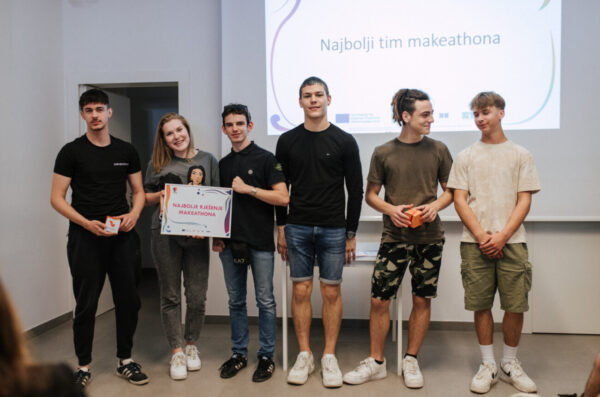 Najbolji tim makeathona (2)