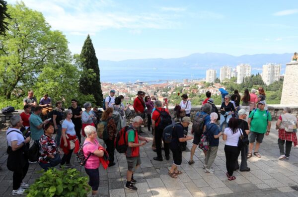 Rijeka: Mnogobrojni turisti posjećuju Trsatsku gradinu