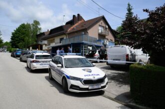 Zagreb: Sin ubio majku, očevid u tijeku Zagreb: Sin ubio majku, očevid u tijeku