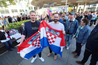 Malmo: Atmosfera ispred dvorane uoči prve polufinalne večeri Eurosonga Malmo: Atmosfera ispred dvorane uoči prve polufinalne večeri Eurosonga