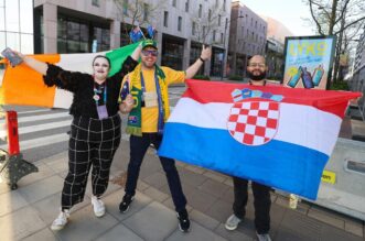 Malmo: Atmosfera ispred dvorane uoči prve polufinalne večeri Eurosonga Malmo: Atmosfera ispred dvorane uoči prve polufinalne večeri Eurosonga