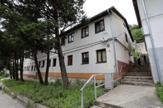 Dvojica muškaraca se sukobila u stanu u Rijeci, od ozljeda umrli u bolnici Dvojica muškaraca se sukobila u stanu u Rijeci, od ozljeda umrli u bolnici