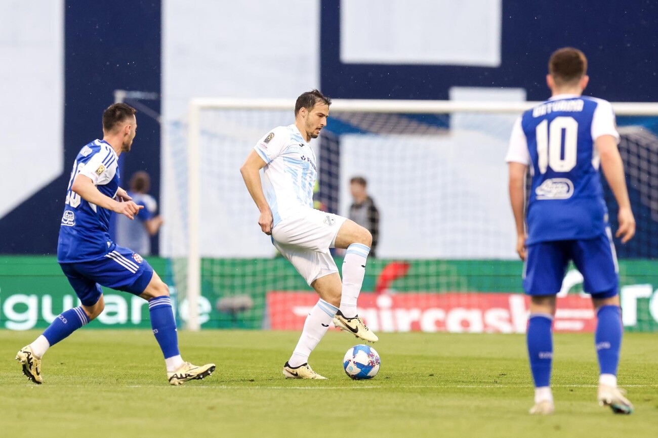 Zagreb: Susret Dinama i Rijeke u prvoj utakmici finala SuperSport Hrvatskog nogometnog kupa Zagreb: Susret Dinama i Rijeke u prvoj utakmici finala SuperSport Hrvatskog nogometnog kupa