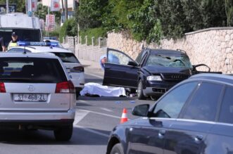 U prometnoj nesreći kod Sinja poginule četiri osobe U prometnoj nesreći kod Sinja poginule četiri osobe