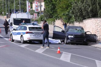 U prometnoj nesreći kod Sinja poginule četiri osobe U prometnoj nesreći kod Sinja poginule četiri osobe