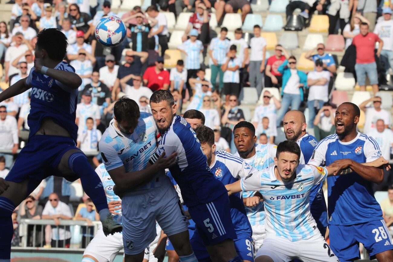 Rijeka: Susret Rijeke i Dinama u drugoj utakmici finala SuperSport Hrvatskog nogometnog kupa Rijeka: Susret Rijeke i Dinama u drugoj utakmici finala SuperSport Hrvatskog nogometnog kupa