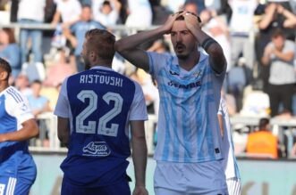 Rijeka: Susret Rijeke i Dinama u drugoj utakmici finala SuperSport Hrvatskog nogometnog kupa Rijeka: Susret Rijeke i Dinama u drugoj utakmici finala SuperSport Hrvatskog nogometnog kupa