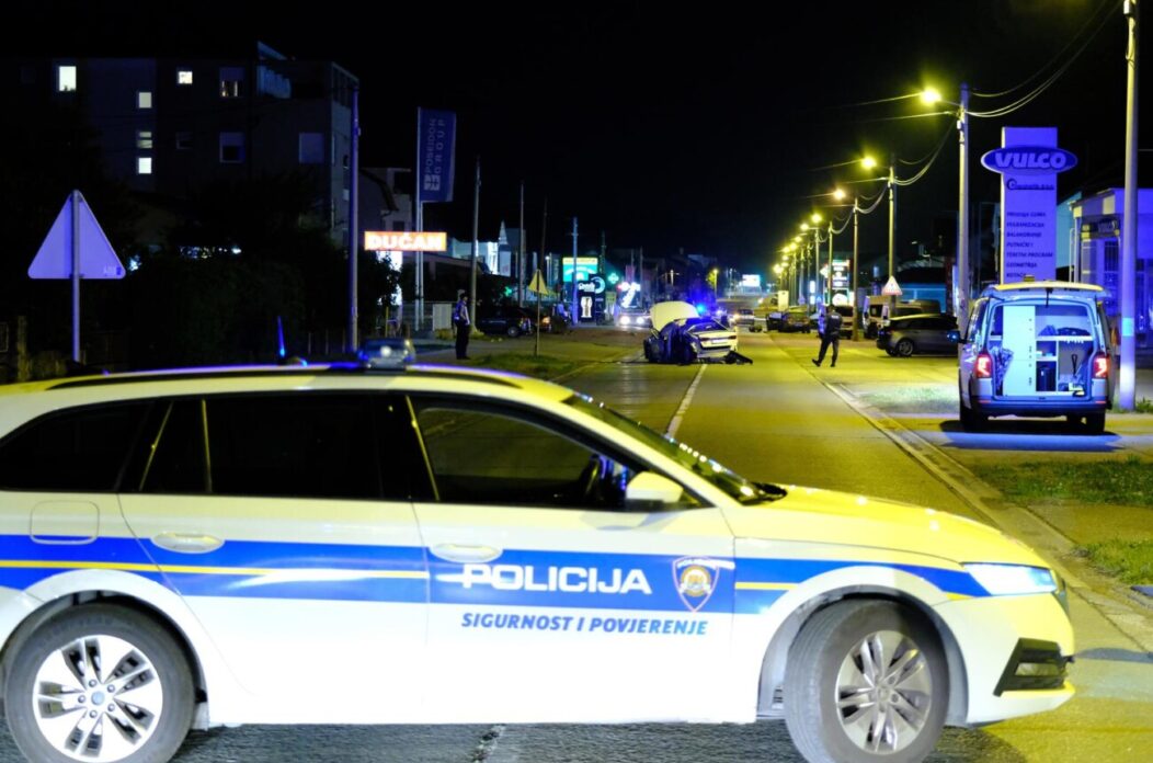 Prometna nesreća u Kobiljaku kod Sesveta, više ljudi ozlijeđeno Prometna nesreća u Kobiljaku kod Sesveta, više ljudi ozlijeđeno