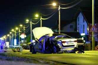 Prometna nesreća u Kobiljaku kod Sesveta, više ljudi ozlijeđeno Prometna nesreća u Kobiljaku kod Sesveta, više ljudi ozlijeđeno