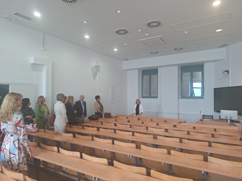 ugostiteljska skola opatija (8) ugostiteljska skola opatija (8)