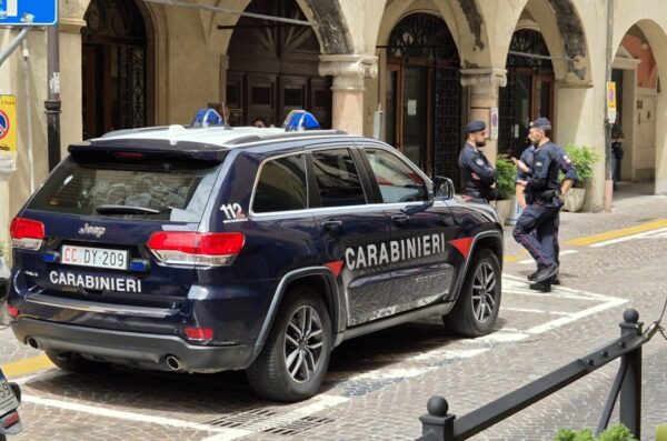 carabinieri policija padova 2