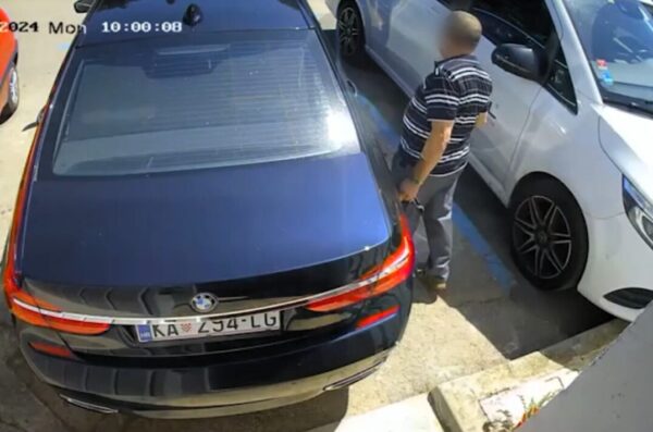 AUTO POČINITELJ KRK ČITATELJ